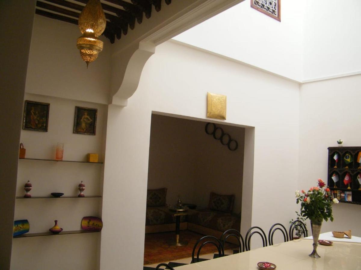 Hostel Mondial *