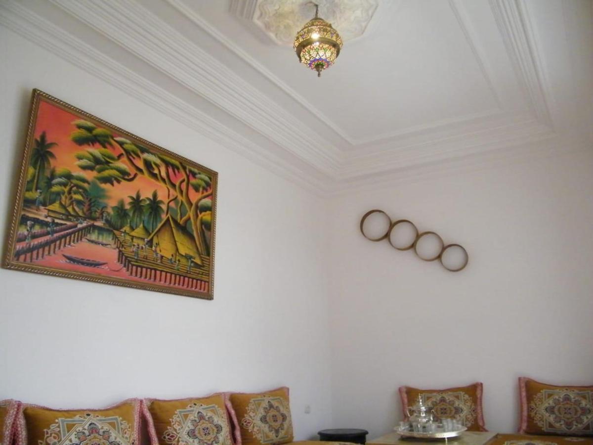 Hostel Mondial *