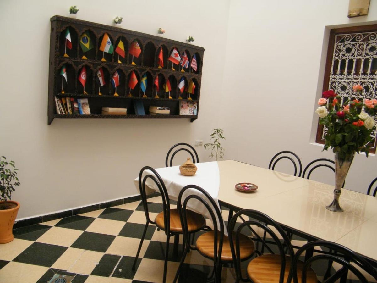 Hostel Mondial