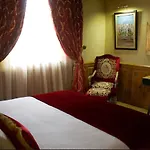 8 bedrooms villa with private pool jacuzzi&enclosed garden at Marrakech