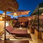 Riad Oumnia - Top Emplacement - Riad En Entier - Jacuzzi
