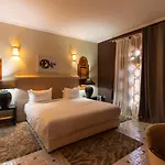 Nomadz Palace