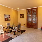 Nomadz Palace
