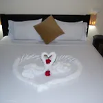 Dar \