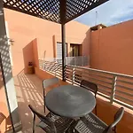 Appartement Ensoleille Au Coeur De Gueliz