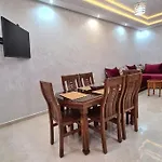 Appartement Spacieux De 2 Chambres