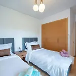 Fantastic Apartment - Pool Front