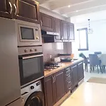 Prestigia En Naim J-5