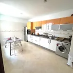 Magnifique Appart Avec Piscine, Wifi, Clim, Parking