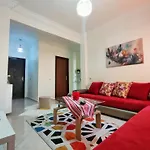 Stylish & Bright Apartment