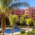 Detente Et Raffinement-Appartement Avec Piscine