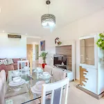 Prestigia Opale Views