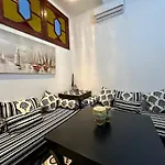 Modern & Chic Duplex Near The Center, Brand New