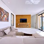 Villa Elyssa! Modern Comfort & Pool & Hammam