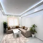 Stylish & Cozy Apartment In Marrakech