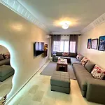 Appartement Charmant Au Coeur De Marrakech
