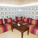 Full Moon Hostel