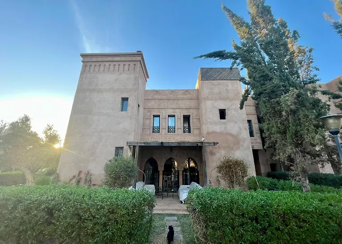 Charming Villa: Serenity And Style