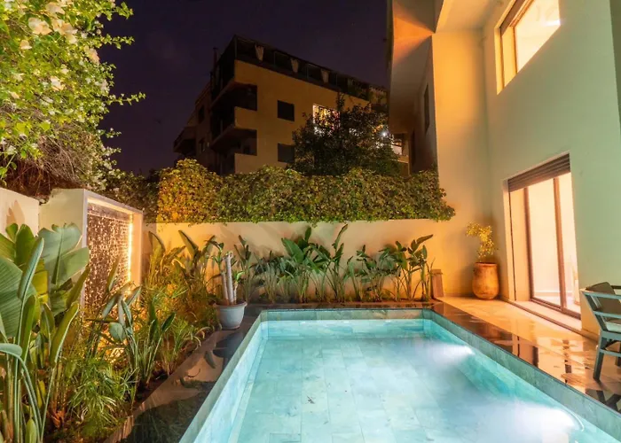 Duplex With Private Pool