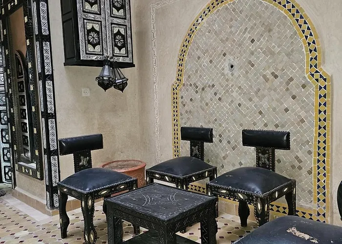Bienvenus Dans Un Beau Nouveau Riad Tout Entier