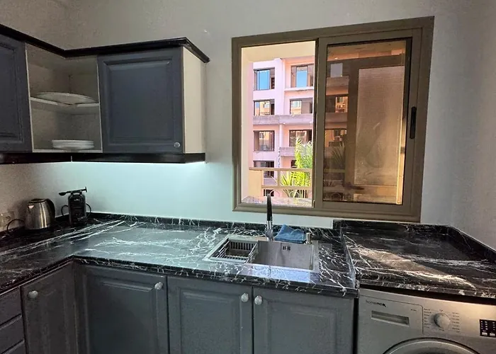 Deluxe Duplex Top Location