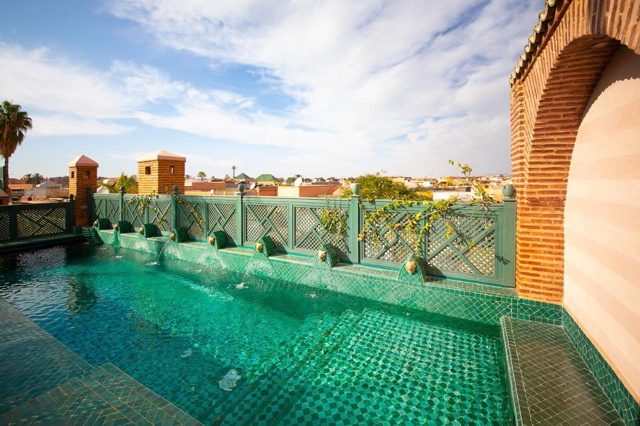 Guest house Elegancia Boutique & 4*