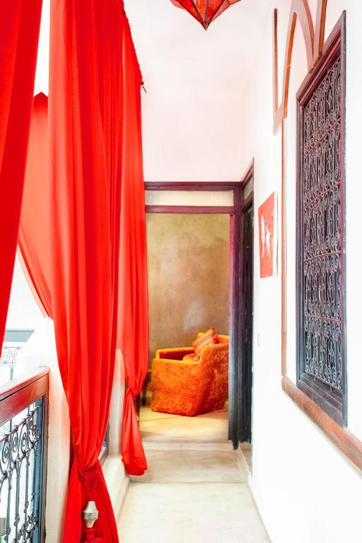 Kamar Zamane 3*