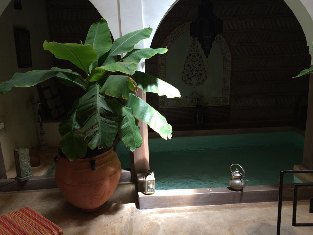 Kamar Zamane