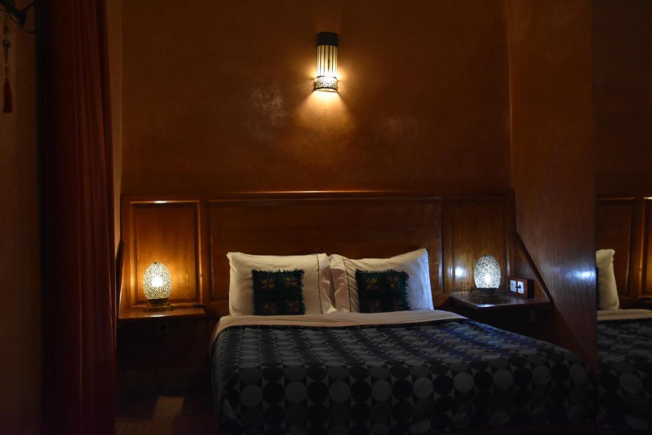 Thycas Riad