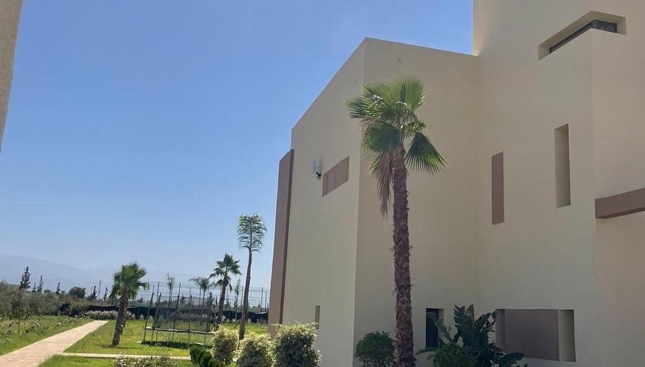 Dali Avec Terrains Foot,basket,cross-fit * Marrakesh