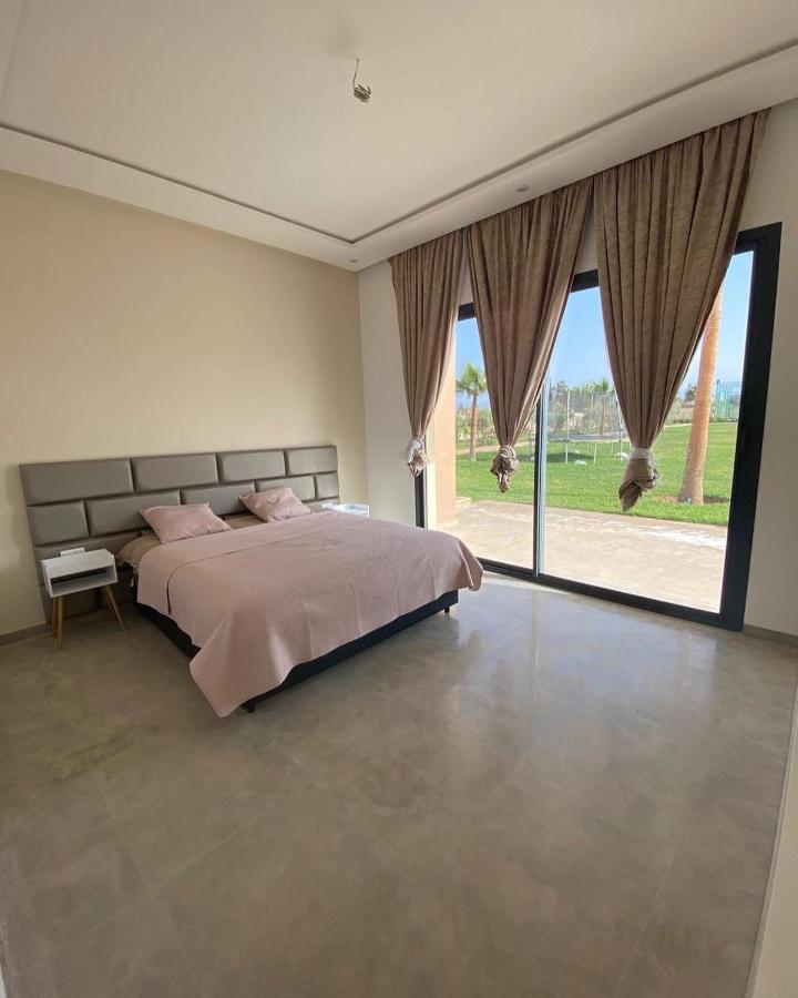 Dali Avec Terrains Foot,basket,cross-fit Villa *