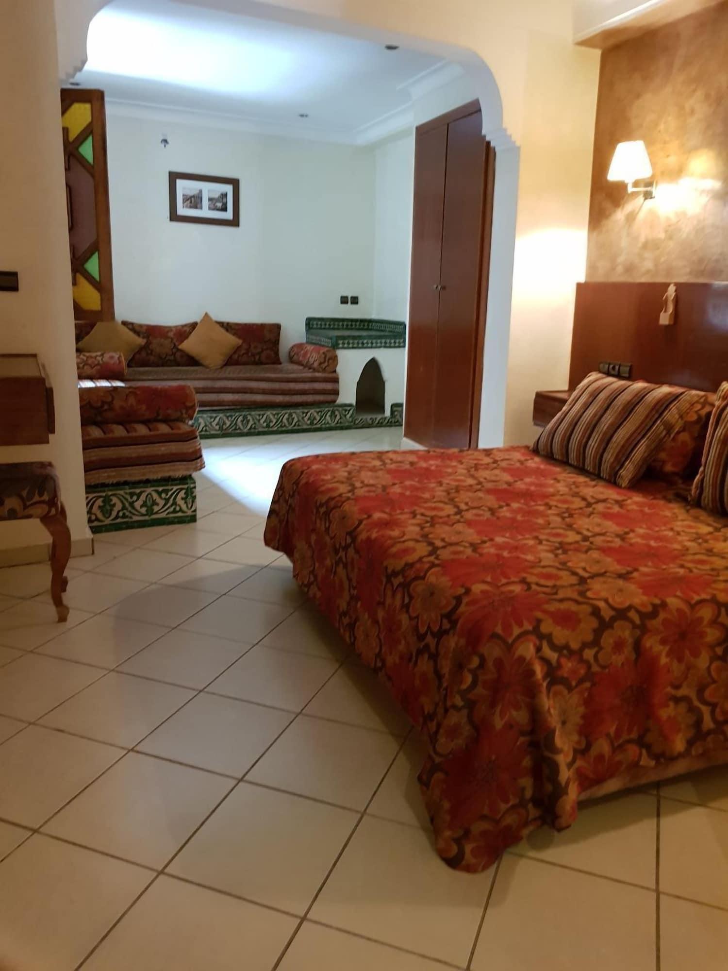 Hotel Ali 2*