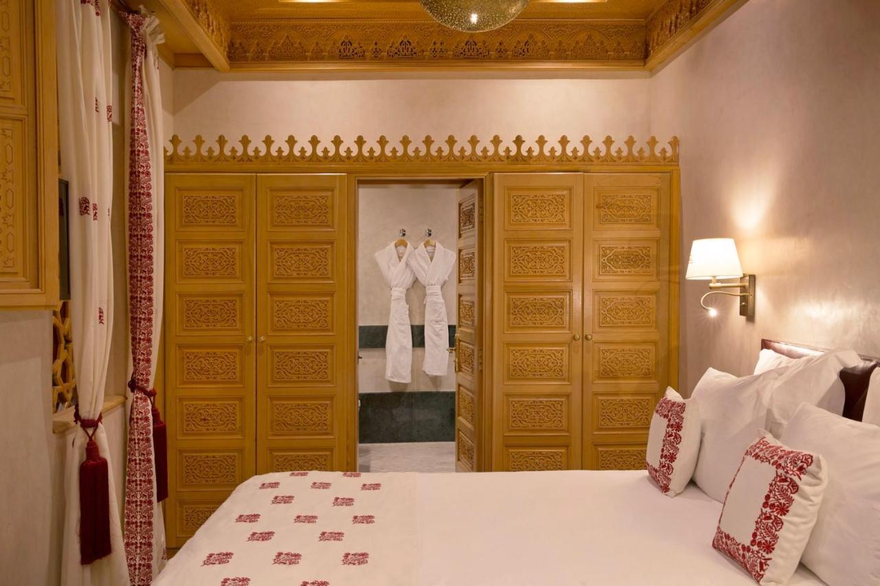 Elegancia Boutique & 4*