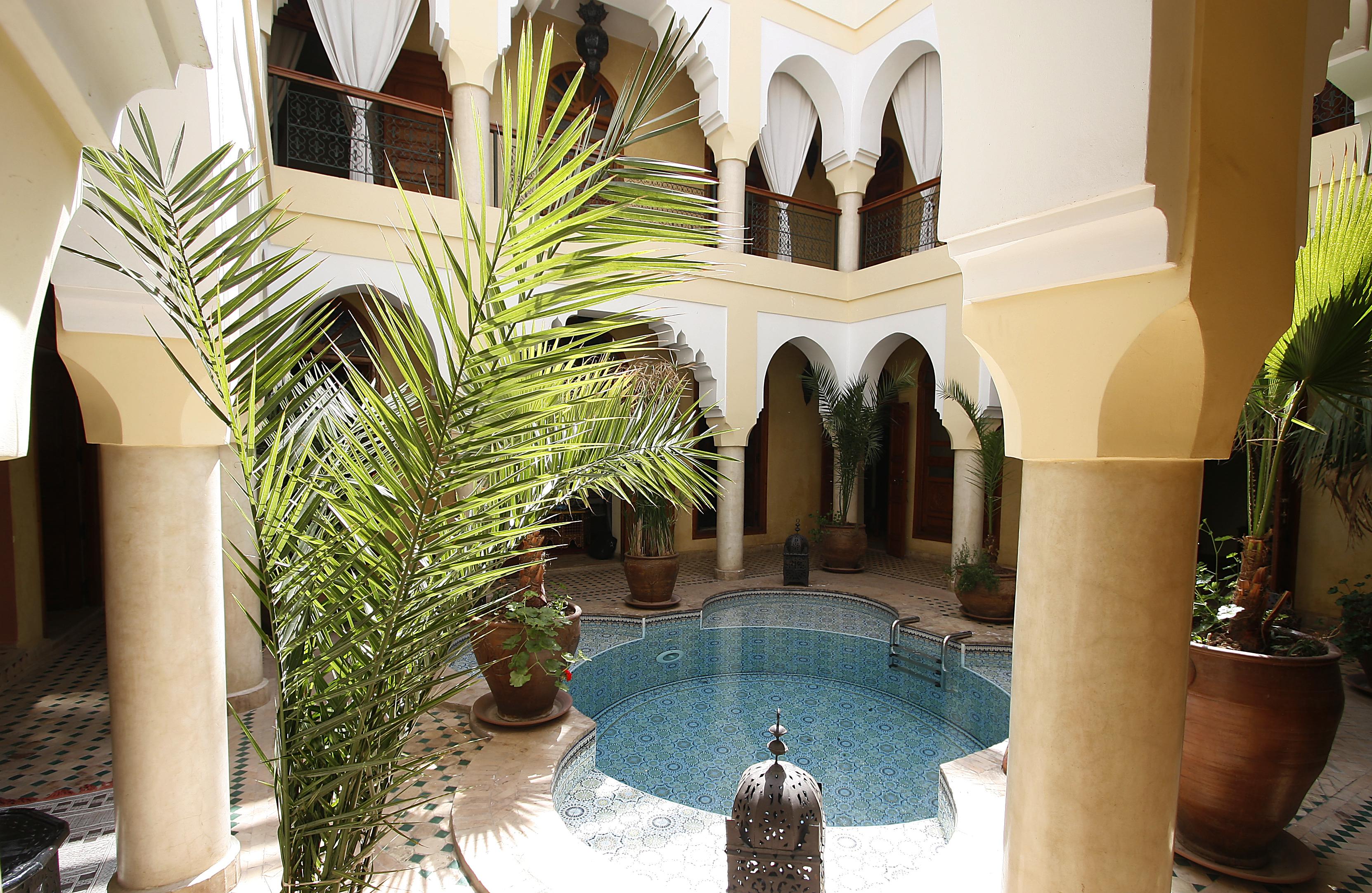 Lena & Riad 4*