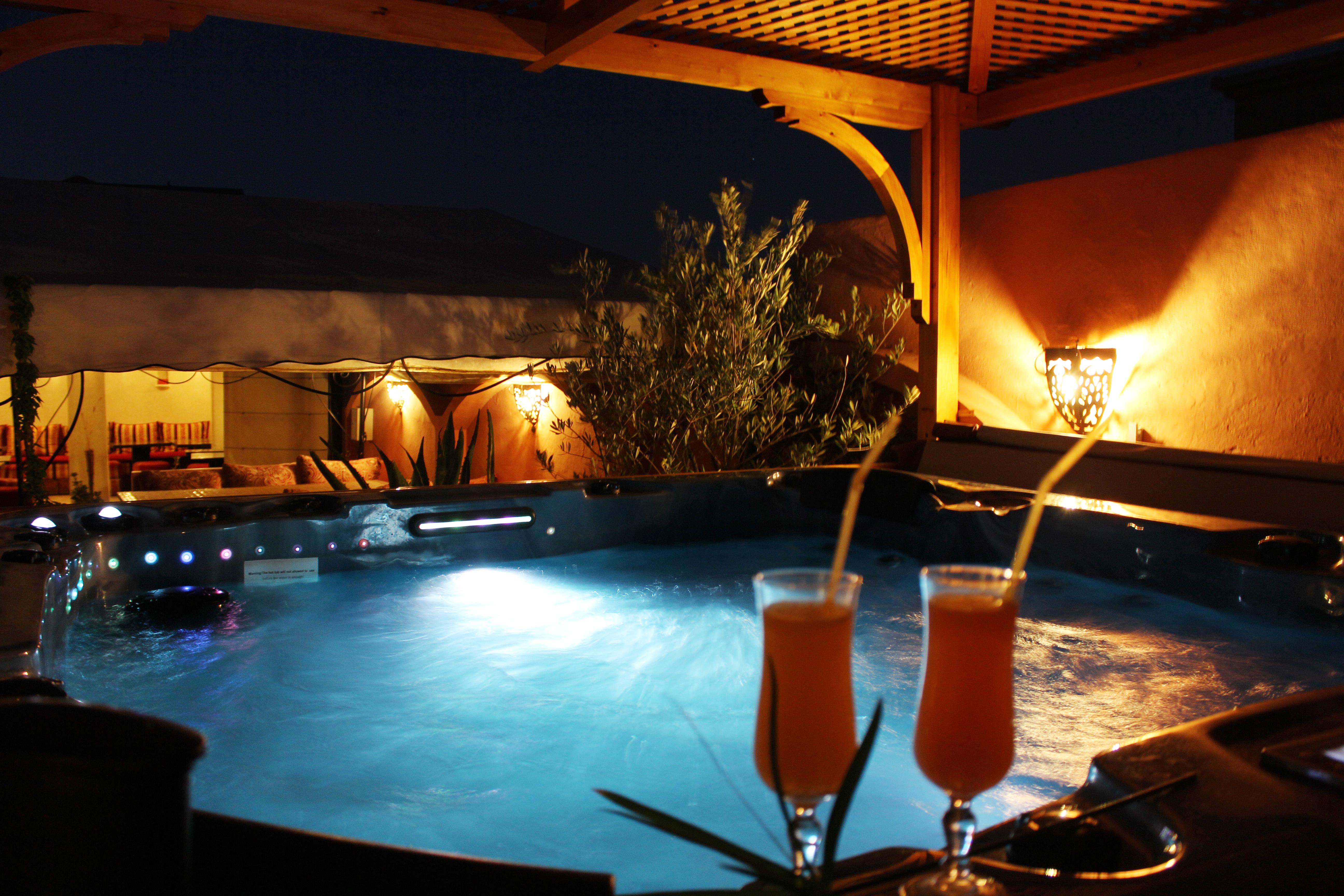 Riad Lena &