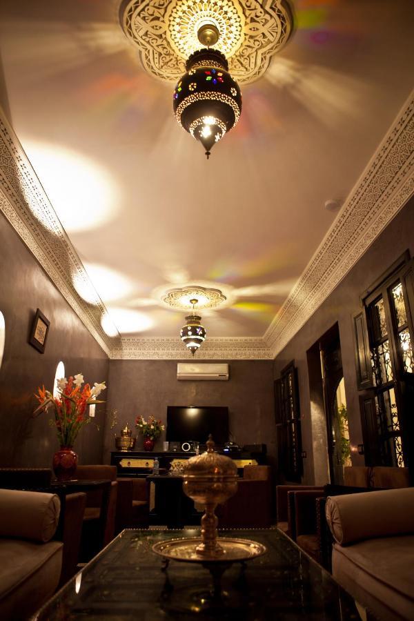 Couette-café Palais Delia