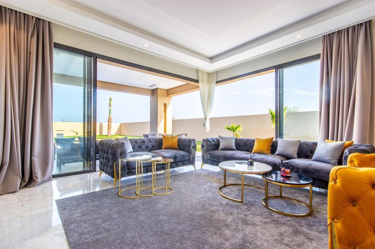 Villa Newave, Lux, Piscine Chauffée Inclus, Personnels Marrakesh