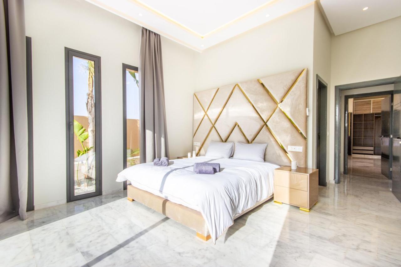 Newave, Lux, Piscine Chauffée Inclus, Personnels Villa *