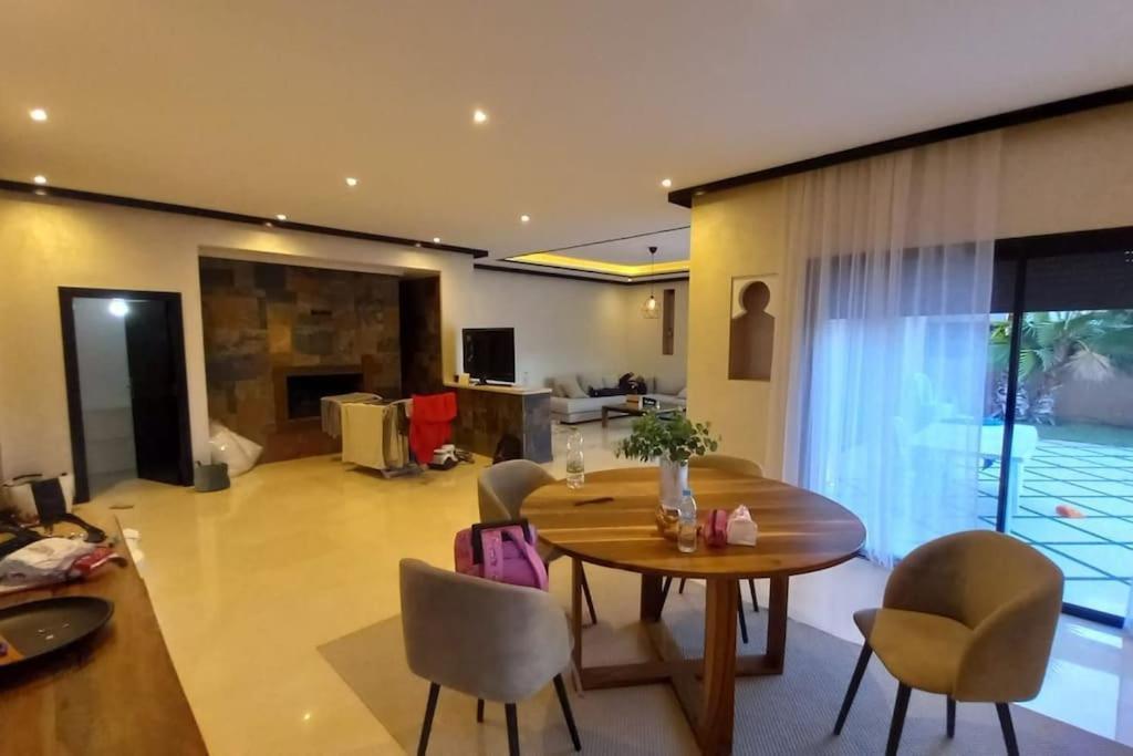 Rosalys Sans Vis Avis Villa