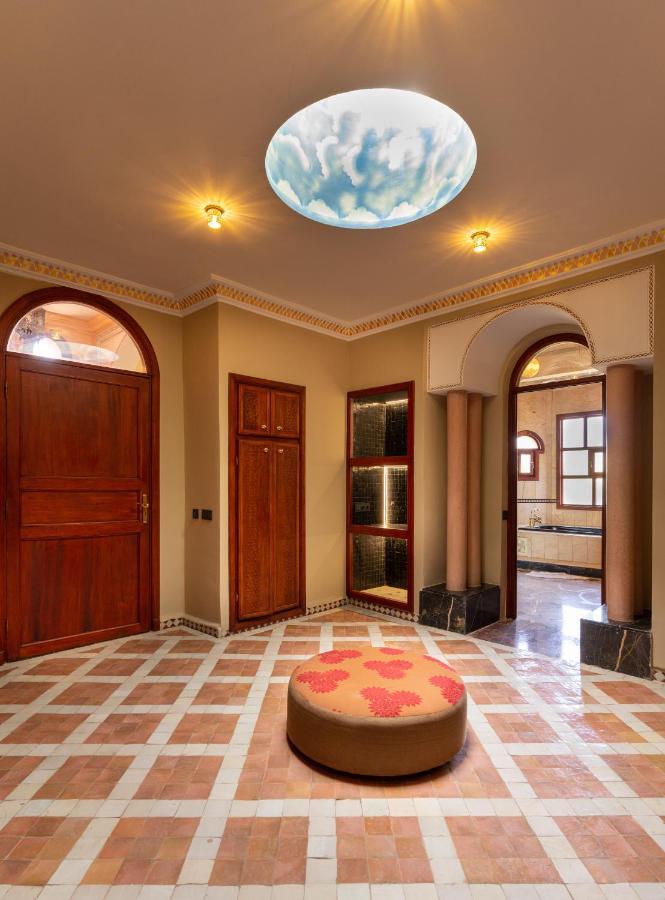 Nomadz Palace