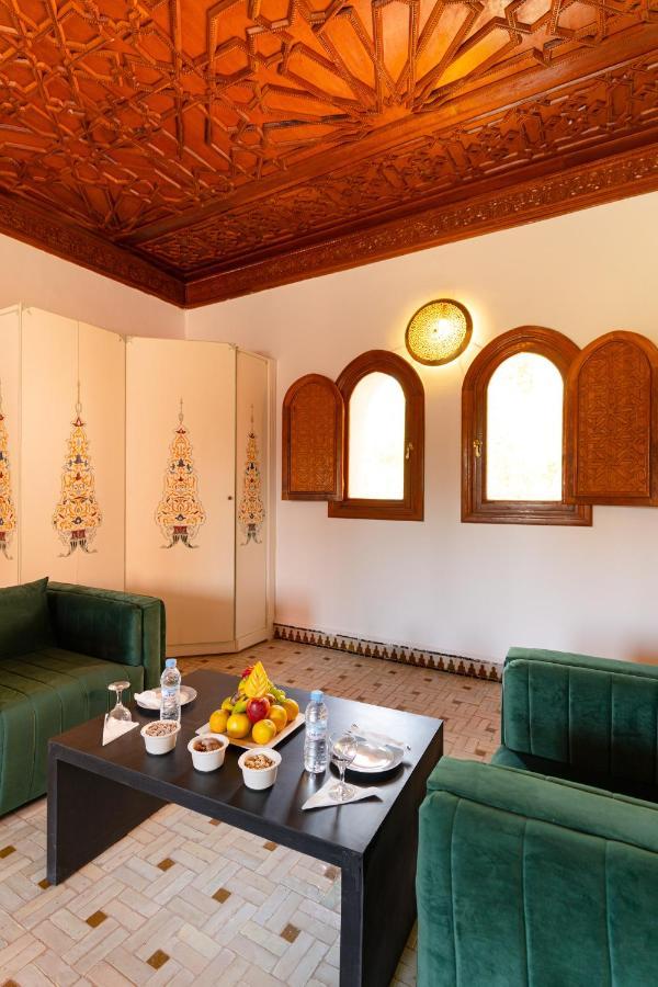 Couette-café Nomadz Palace *