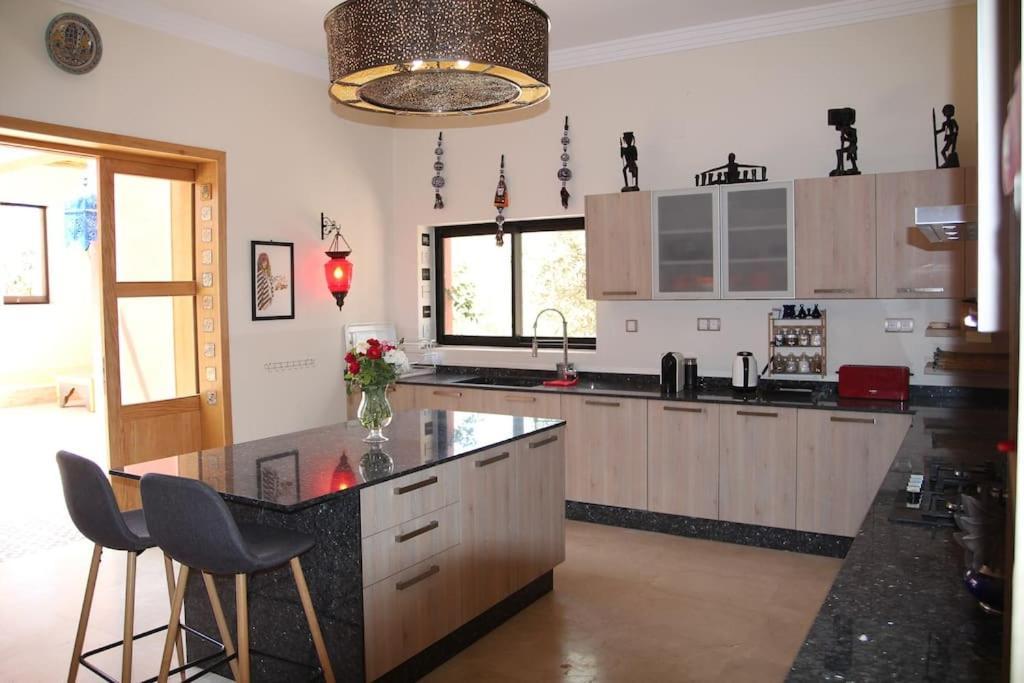 Dar Lalla Mhalla 975m2 5ch - Rt De Fes Villa