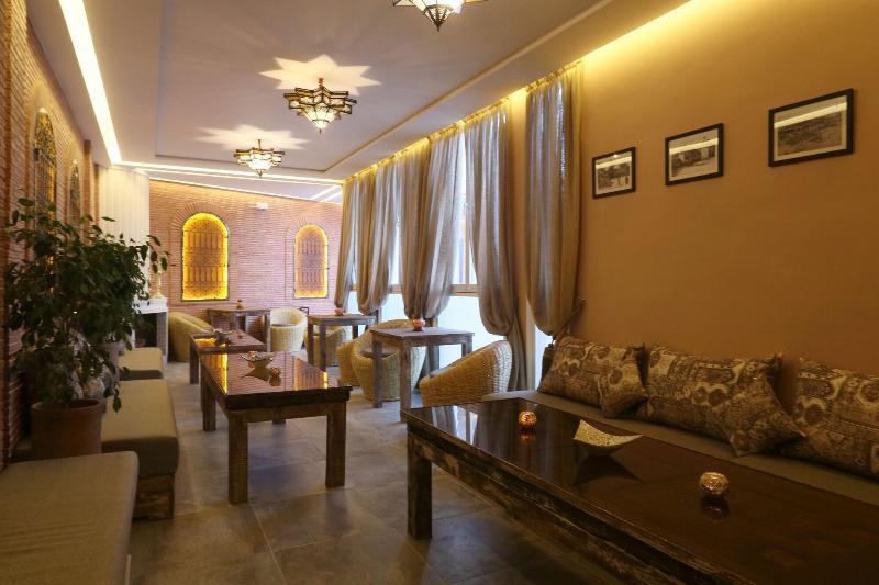 Andalla Riad 4*