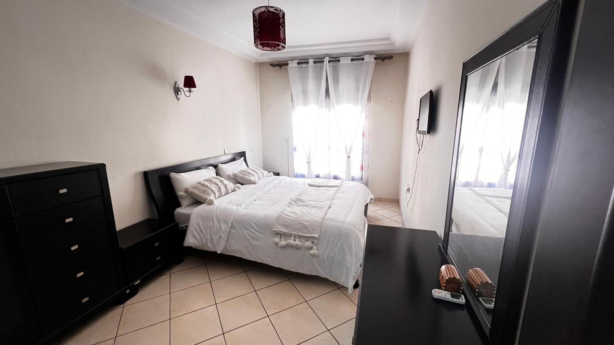 Magnifique, Appartement, Familial, Spacieux 2chambres Salon Salle A Manger Marrakesch