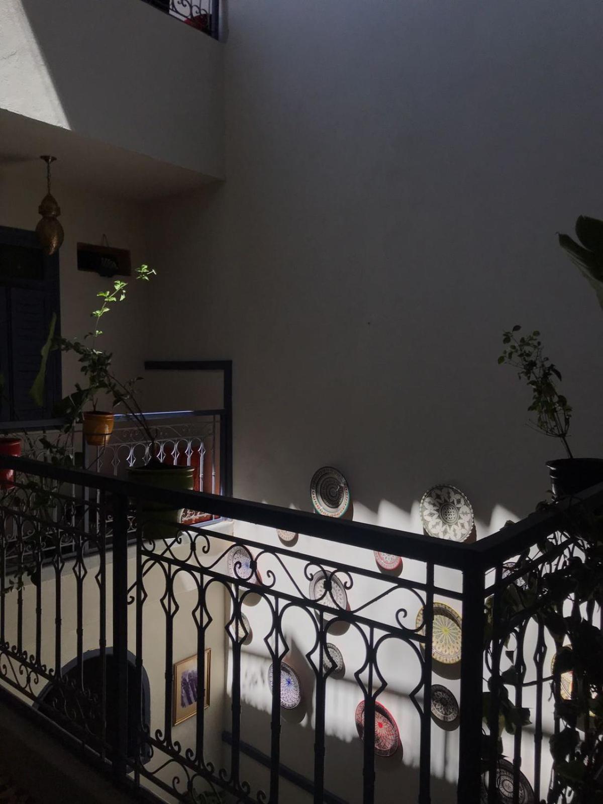 Winarouze House