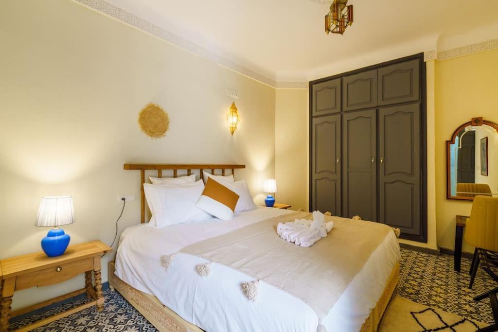 Holiday home Riad Taher - Piscine - Wifi Fibre Optique - Petit Dejeuner *