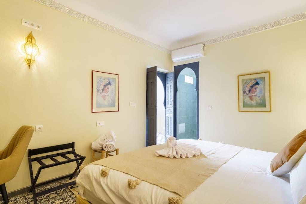 Holiday home Riad Taher - Piscine - Wifi Fibre Optique - Petit Dejeuner *