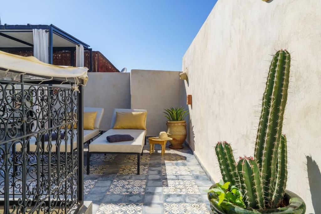Riad Taher - Piscine - Wifi Fibre Optique - Petit Dejeuner *