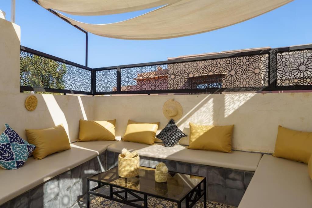 Riad Taher - Piscine - Wifi Fibre Optique - Petit Dejeuner *
