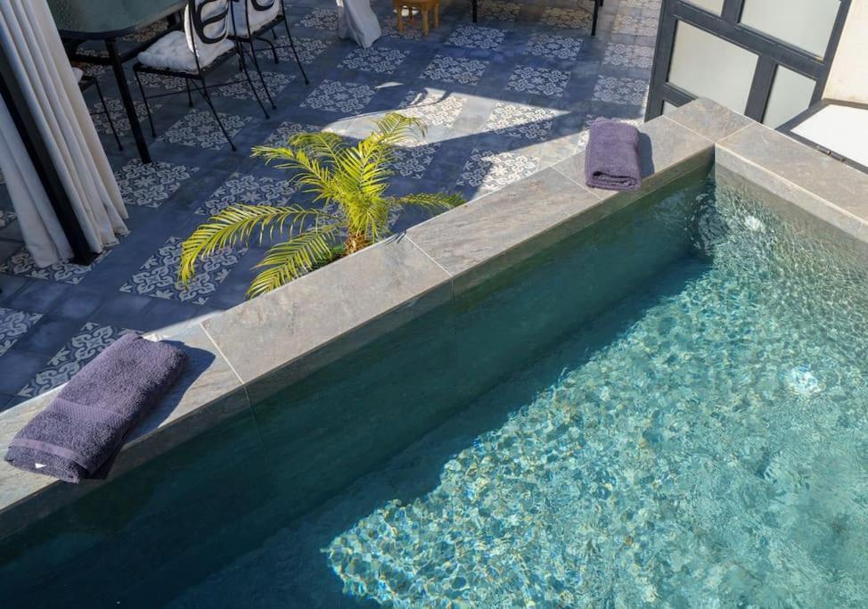 Riad Taher - Piscine - Wifi Fibre Optique - Petit Dejeuner Holiday home